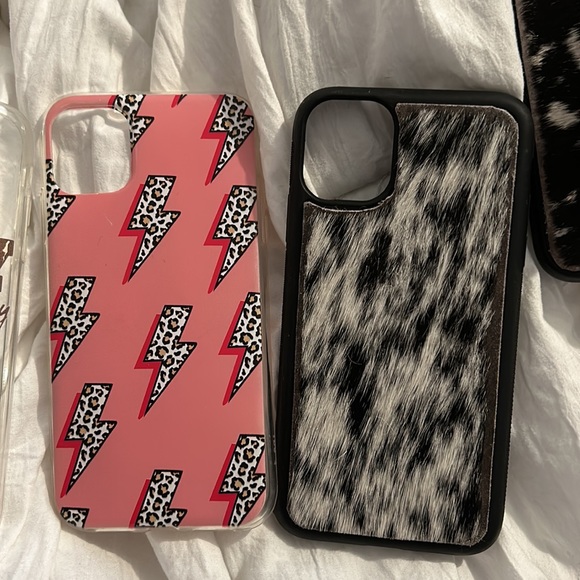 Western iPhone 11 cases!🤠 - Picture 3 of 4